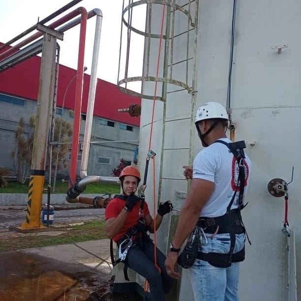 c01d1726-07d2-4b7d-b13f-84c4ca684205