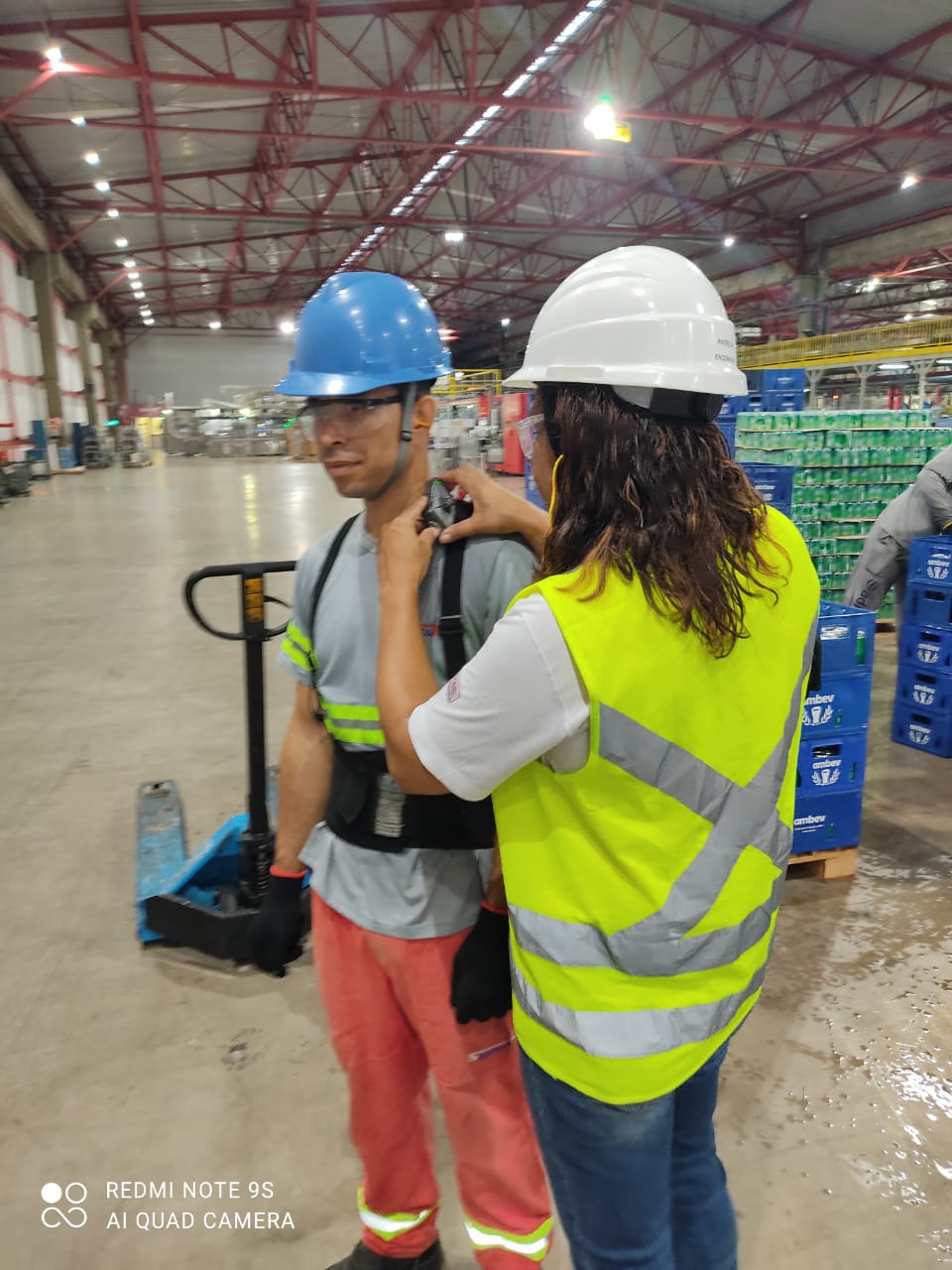 e542ea27-fe21-47fd-89f2-02e9c8c8393d