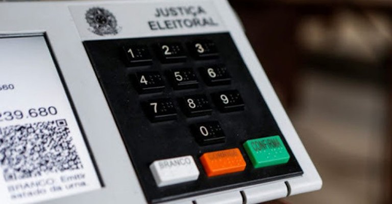 eleicoes-2020-camara-aprova-pec-que-adia-para-novembro-eleicoes-deste-ano1593644173