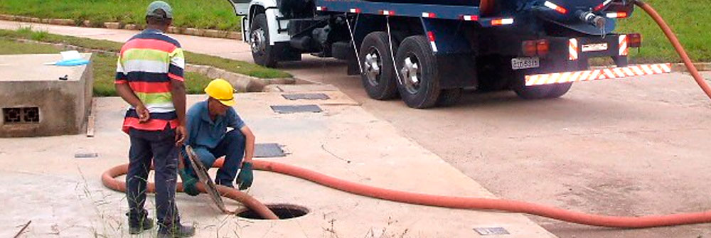 suprematec-desentupidora-servico-limpa-fossa-1