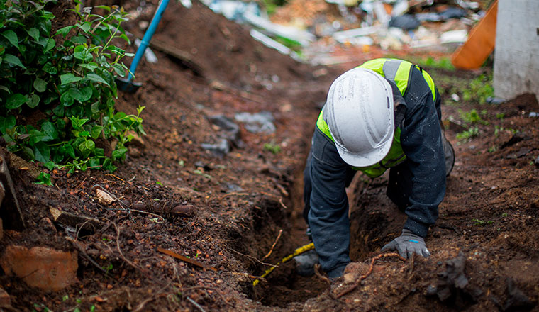 encanador-a-suprematec-tem