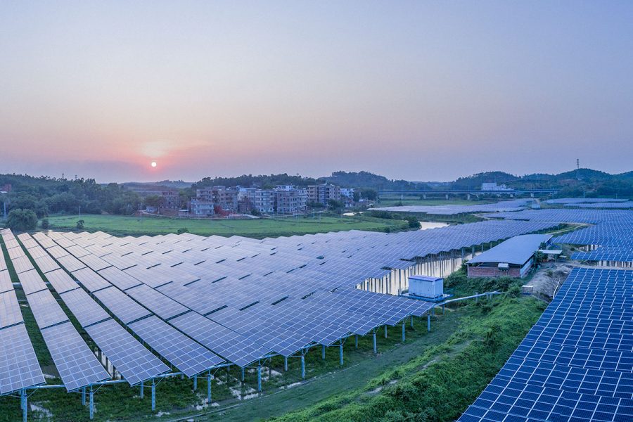 Beneficios-da-Energia-Solar-1-1-900x600