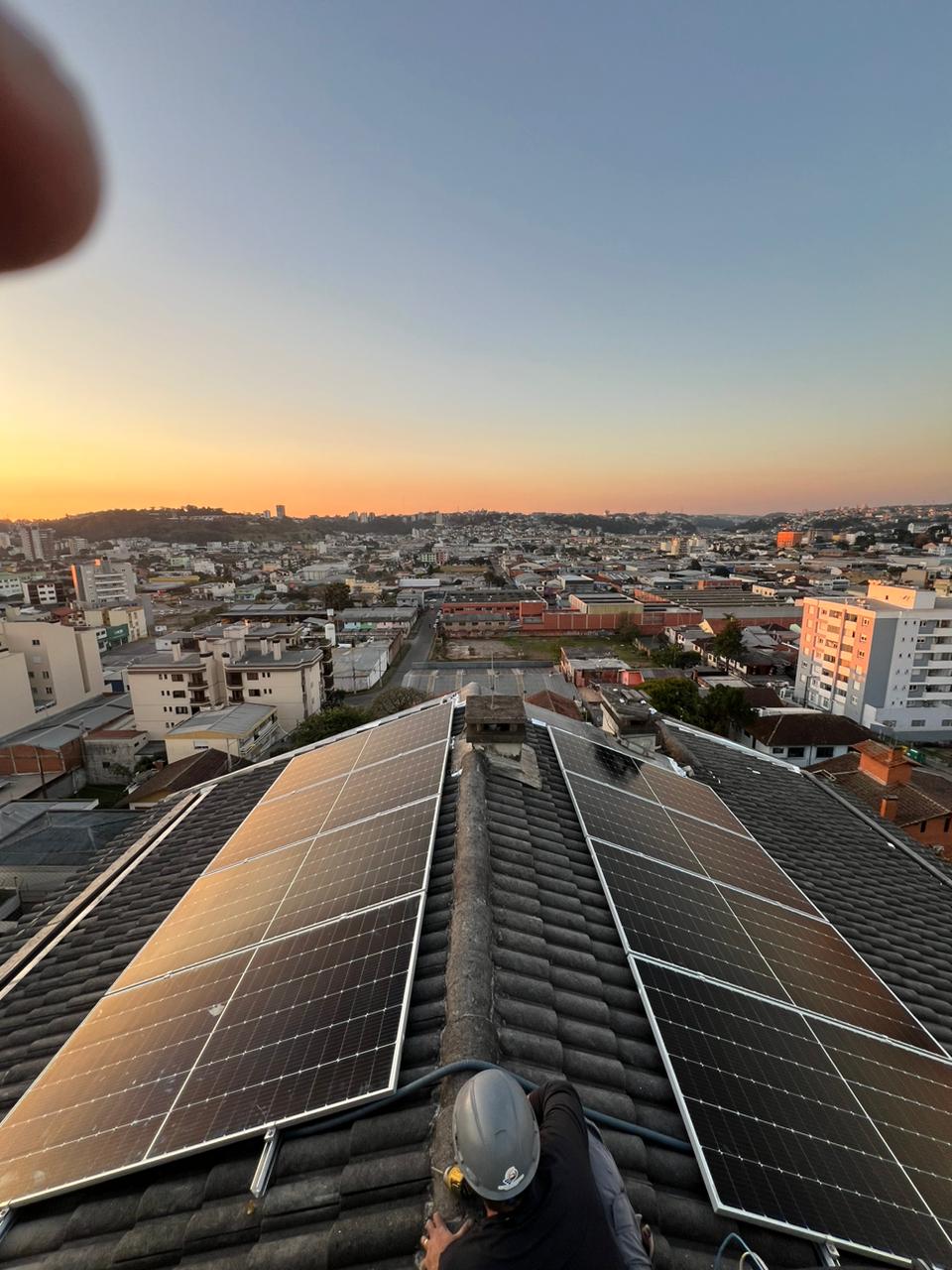 4 kwp Residencial 9⁰ andar, Caxias do sul Rs