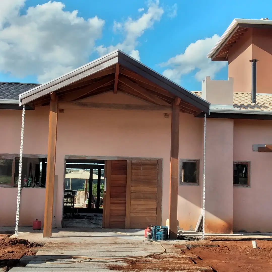 267025896_252782236923388_2966845155763130943_n